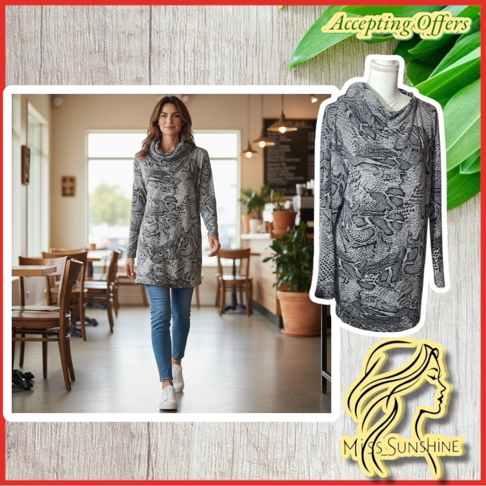 White House Black Market - Sz M - snake pattern soft long sweater WHBM